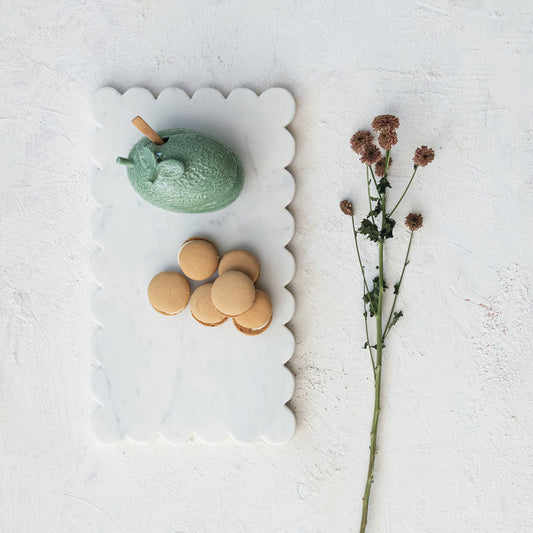 Marble Cheese/Cutting Board w/Scallop Edge