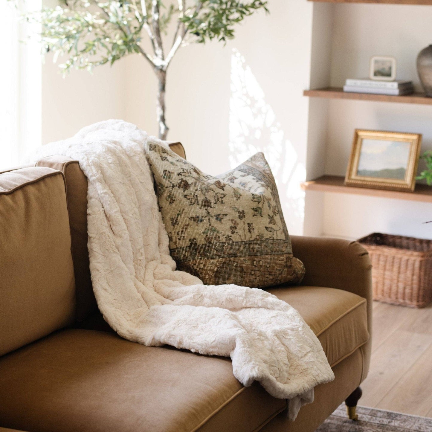 Copper Patterned Faux Fur Throw Blanket