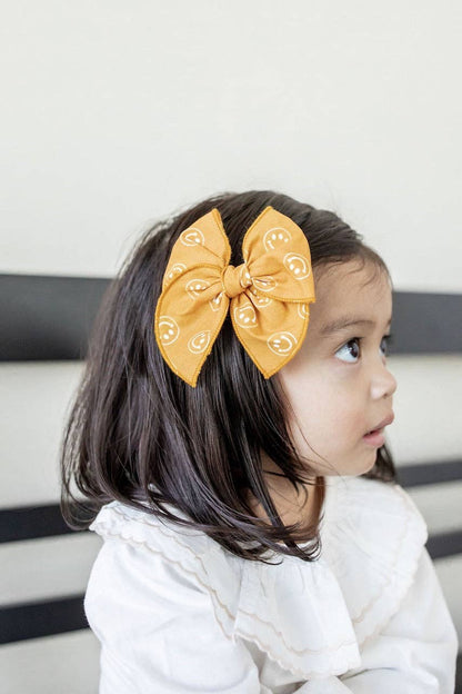 Be Happy | Alligator Clip Petite Party Bow