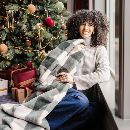 Christmas Spice Holiday Printed Faux Fur XL Throw Blanket