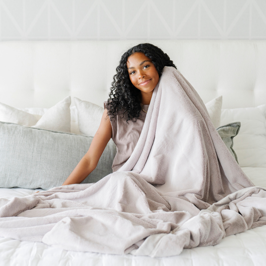 Feather XL Lush Blanket