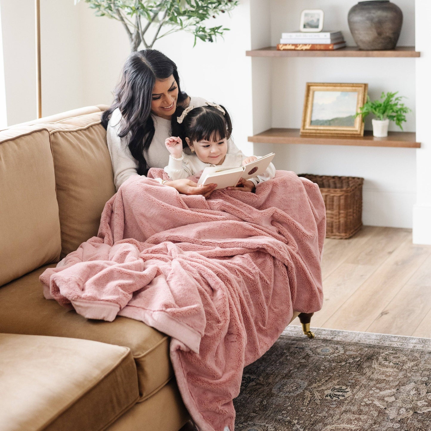 Feather XL Lush Blanket