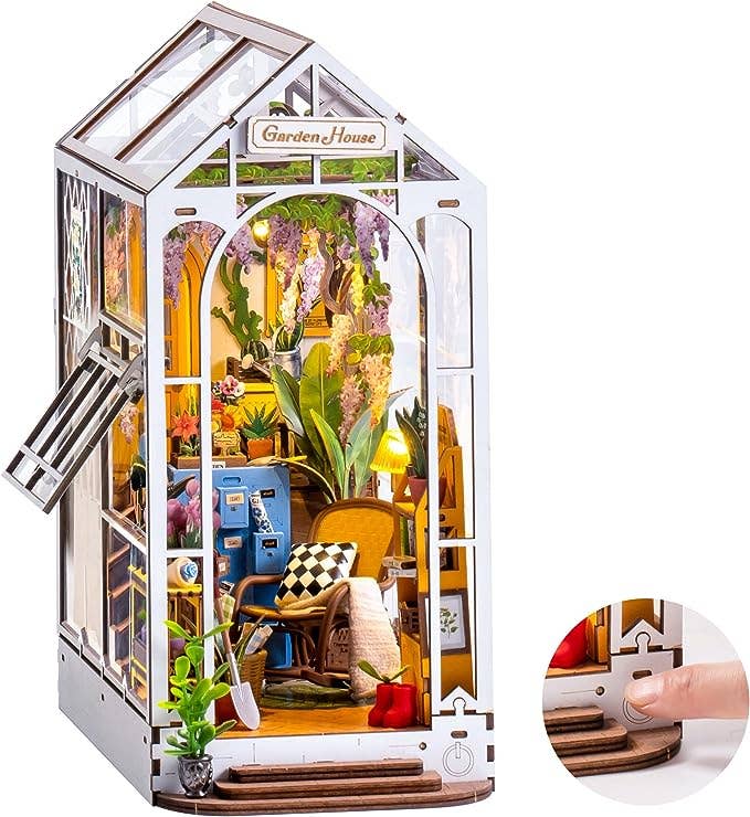 Garden House Book Nook Kit