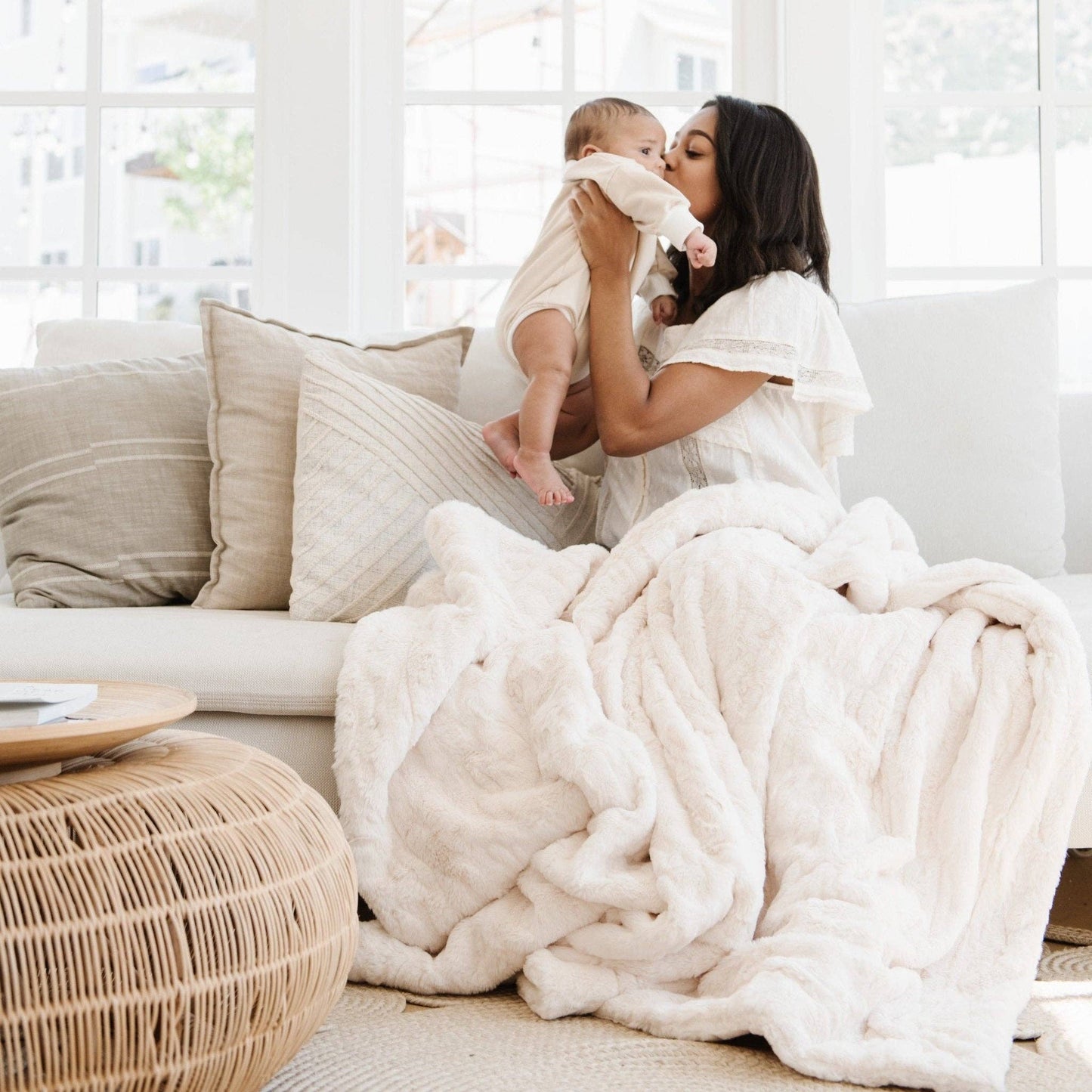 Buff Patterned XL Faux Fur Throw Blanket