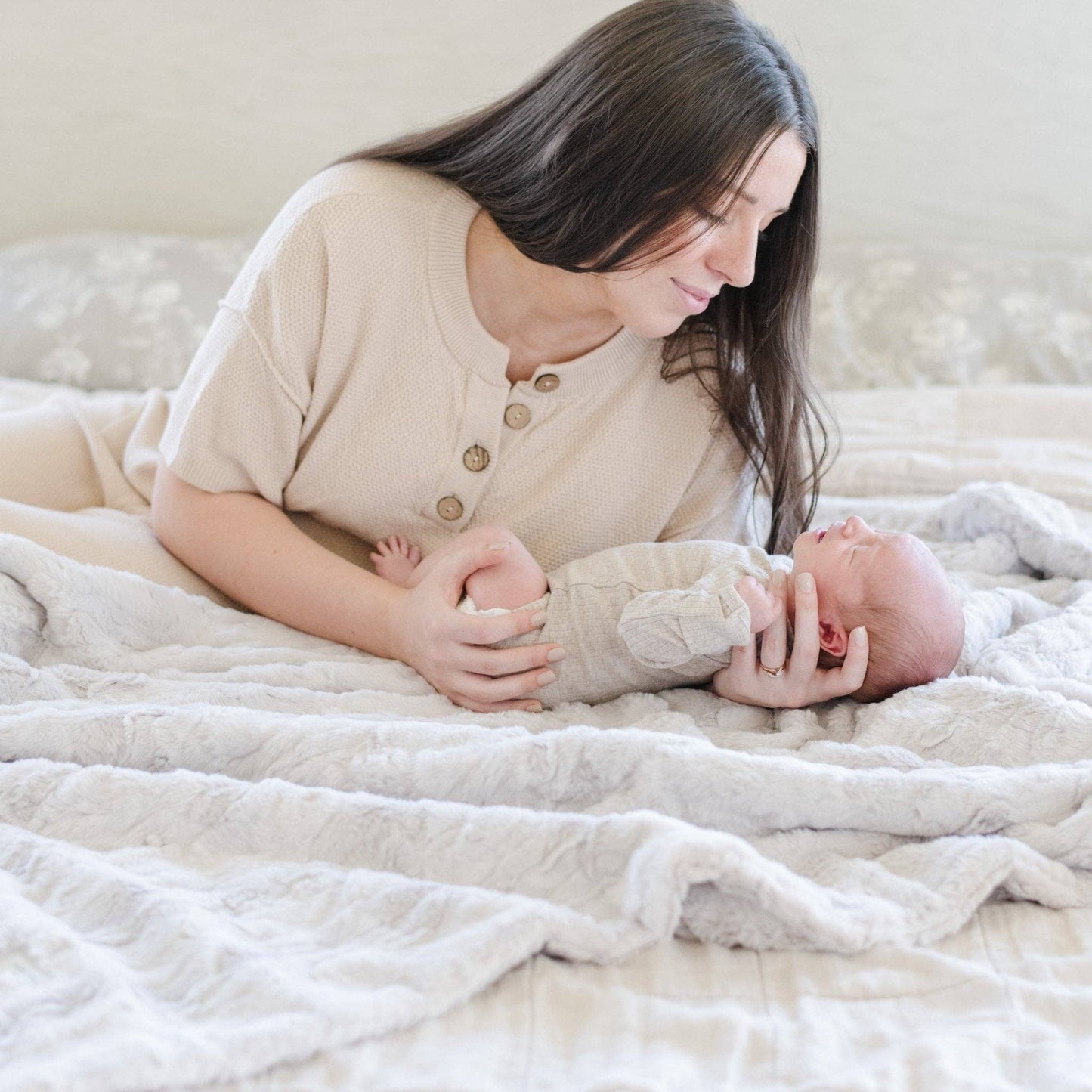 Copper Patterned Faux Fur Throw Blanket