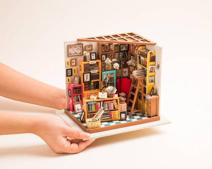 Sam's Study Library Miniature Dollhouse