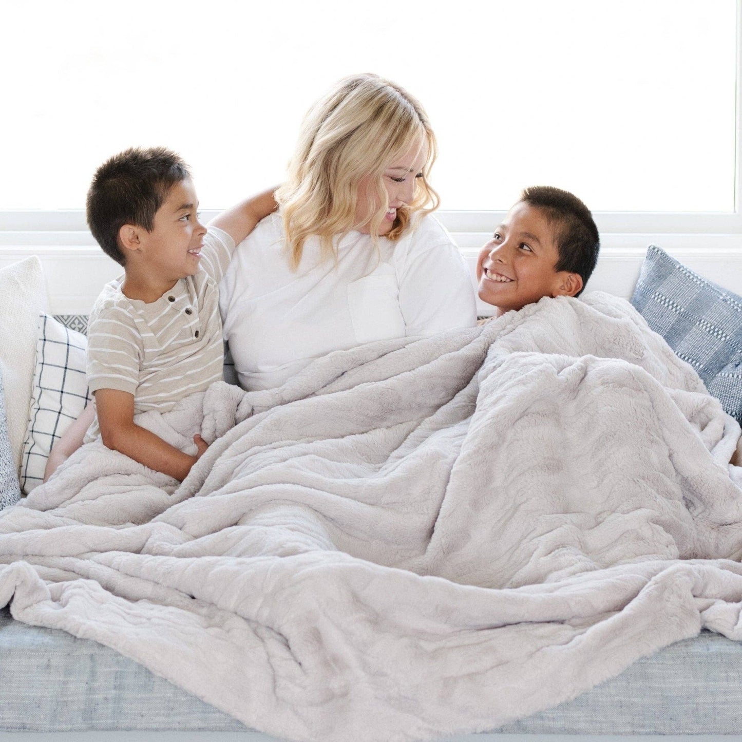 Copper Patterned Faux Fur Throw Blanket