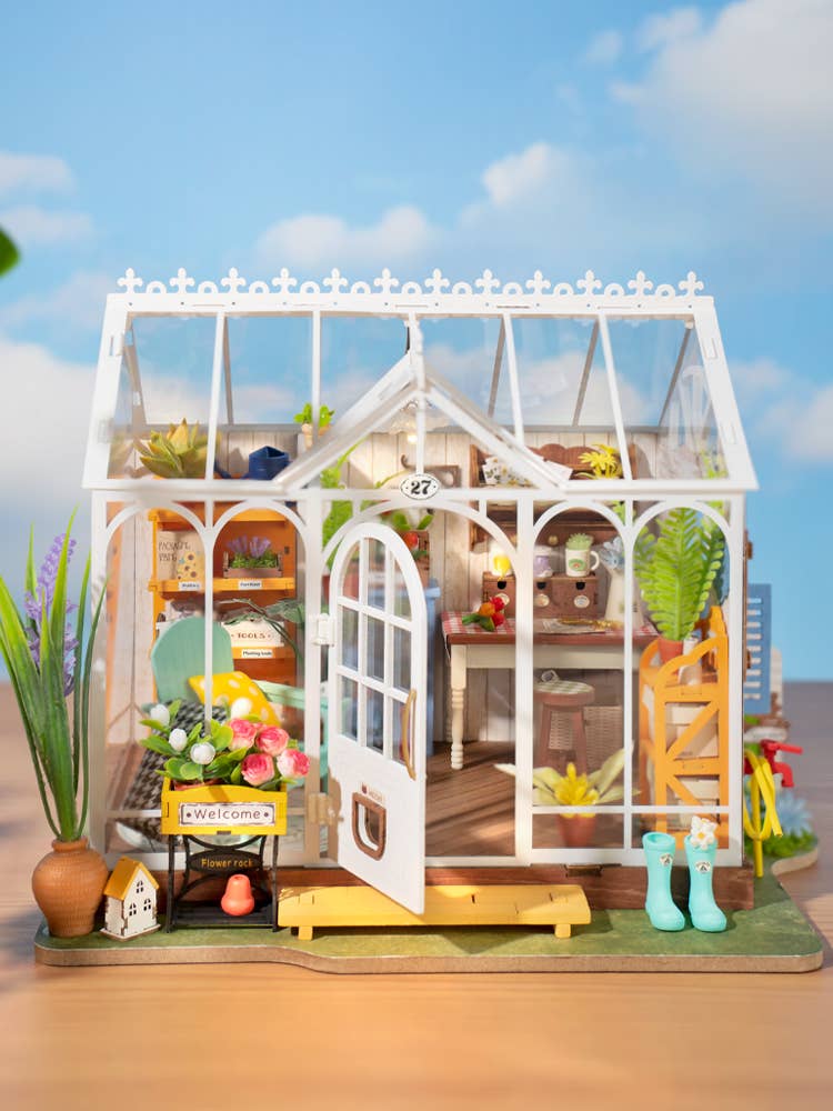 Dreamy Garden House Minature Kit