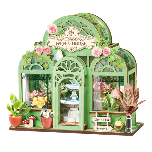 Miniature Green Fountain Garden House