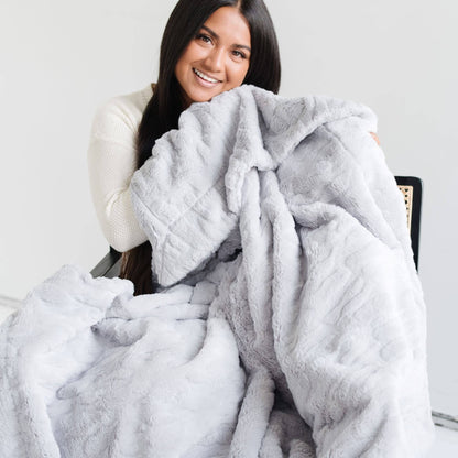 Dusty Mauve Patterned XL Faux Fur Throw Blanket