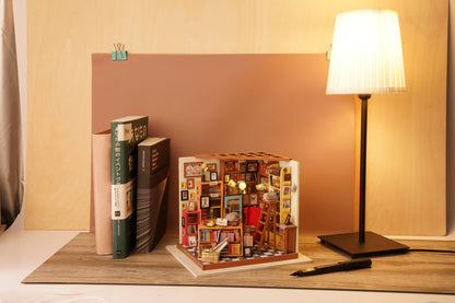 Sam's Study Library Miniature Dollhouse