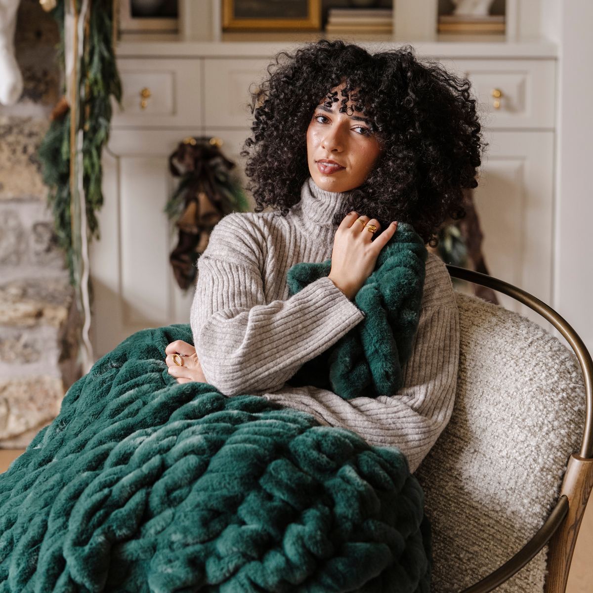 Chocolate Blend Double Ruched Faux Fur Throw Blanket