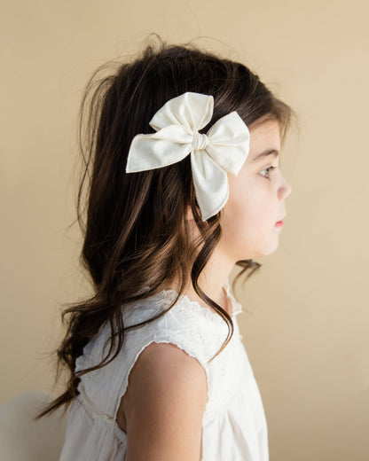 Whisper | Alligator Clip Petite Party Bow