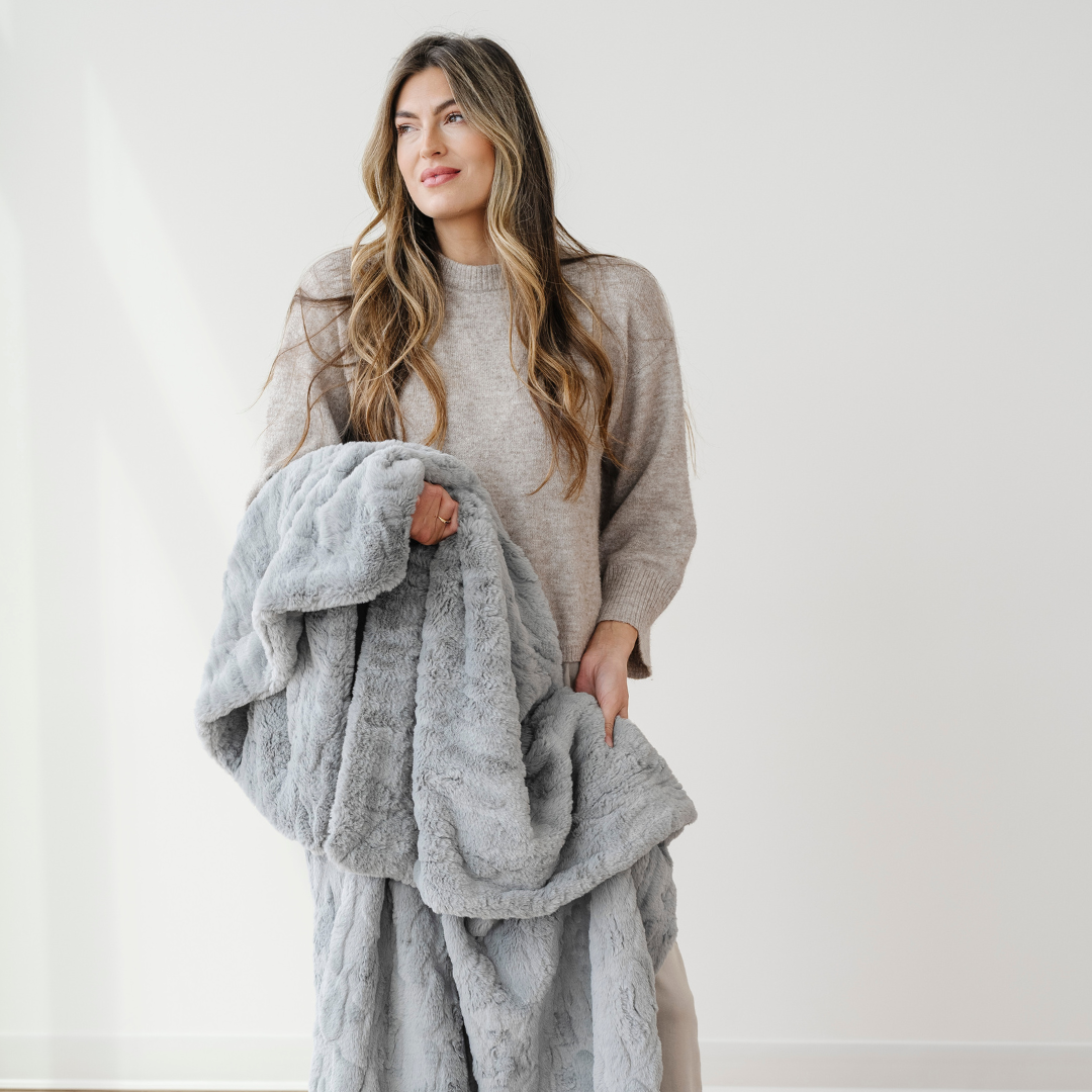 Driftwood Patterned Faux Fur Throw Blanket