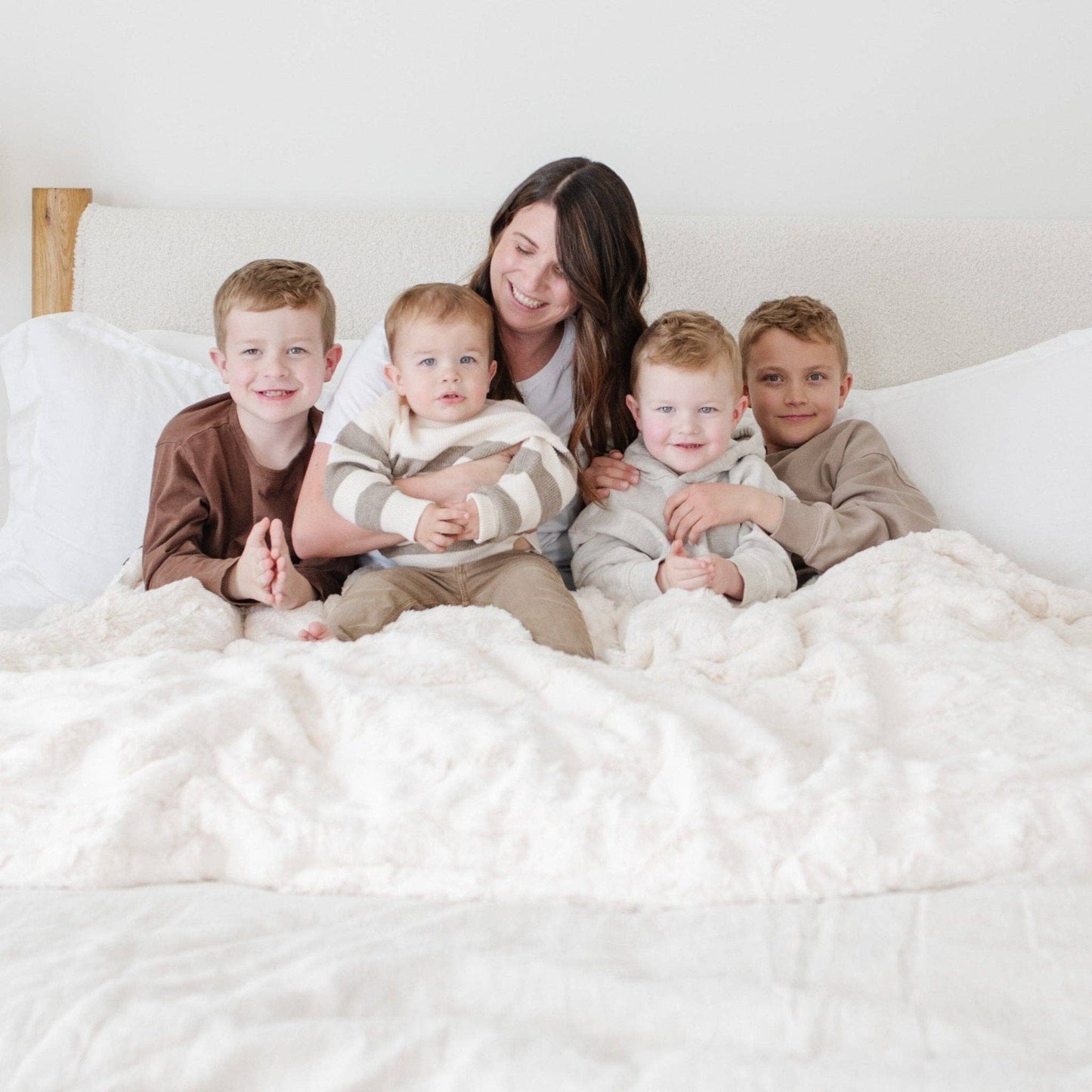 Buff Patterned XL Faux Fur Throw Blanket