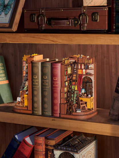 Silent Corner Study Book Nook Shelf Insert