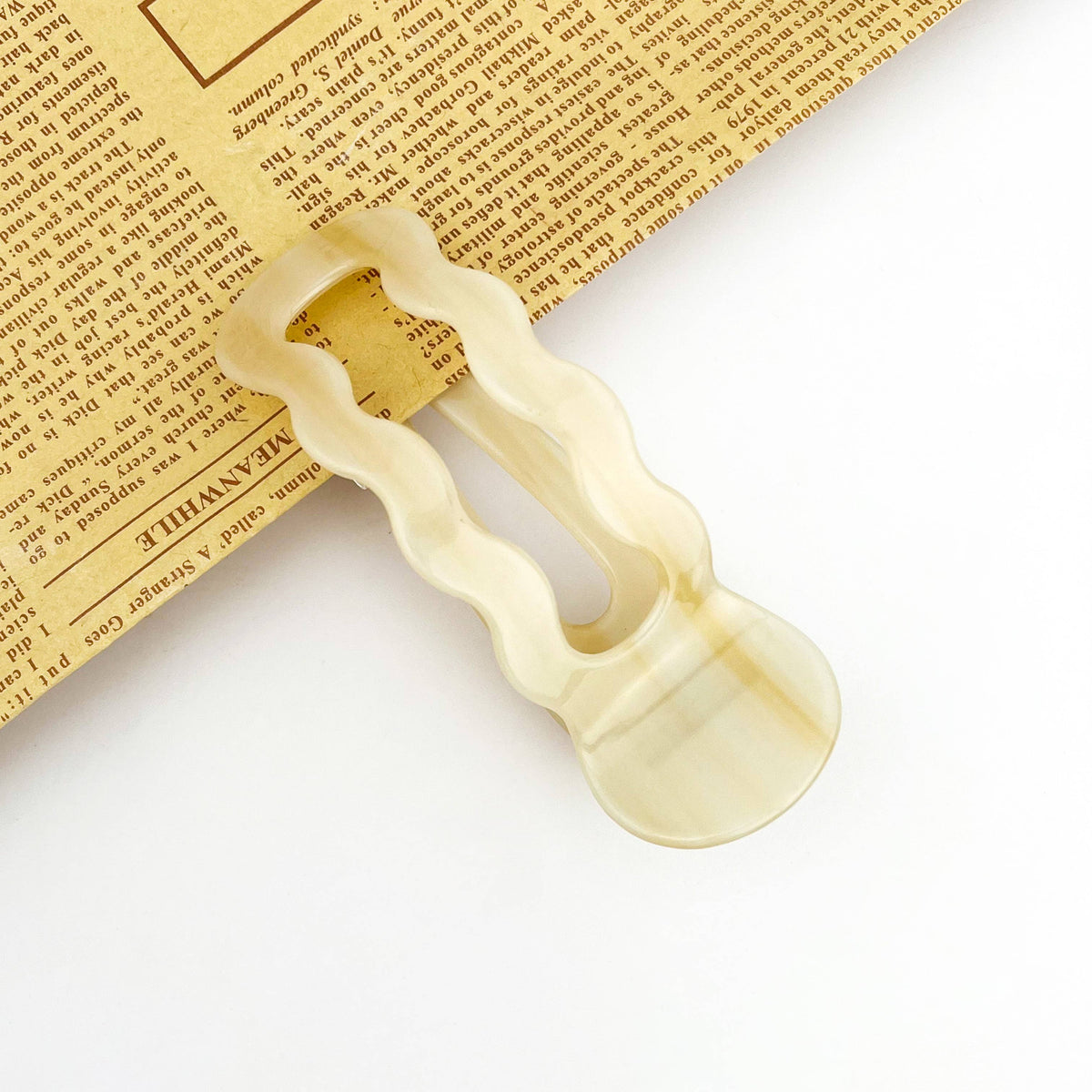 Wavy Side Hair Clip