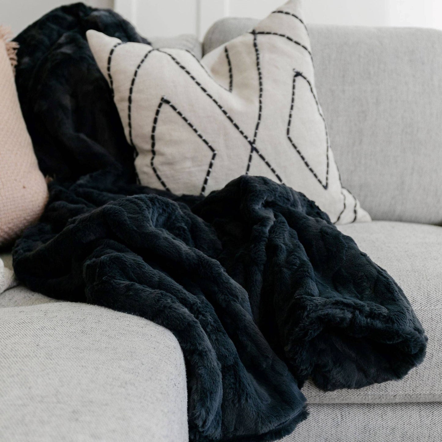 Buff Patterned XL Faux Fur Throw Blanket
