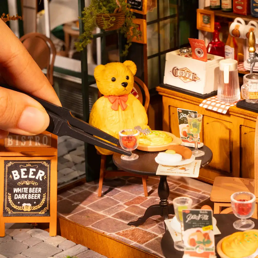 Tipsy Restaurant Miniature House