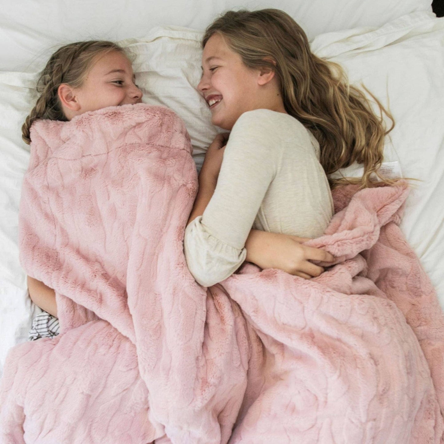 Dusty Mauve Patterned XL Faux Fur Throw Blanket