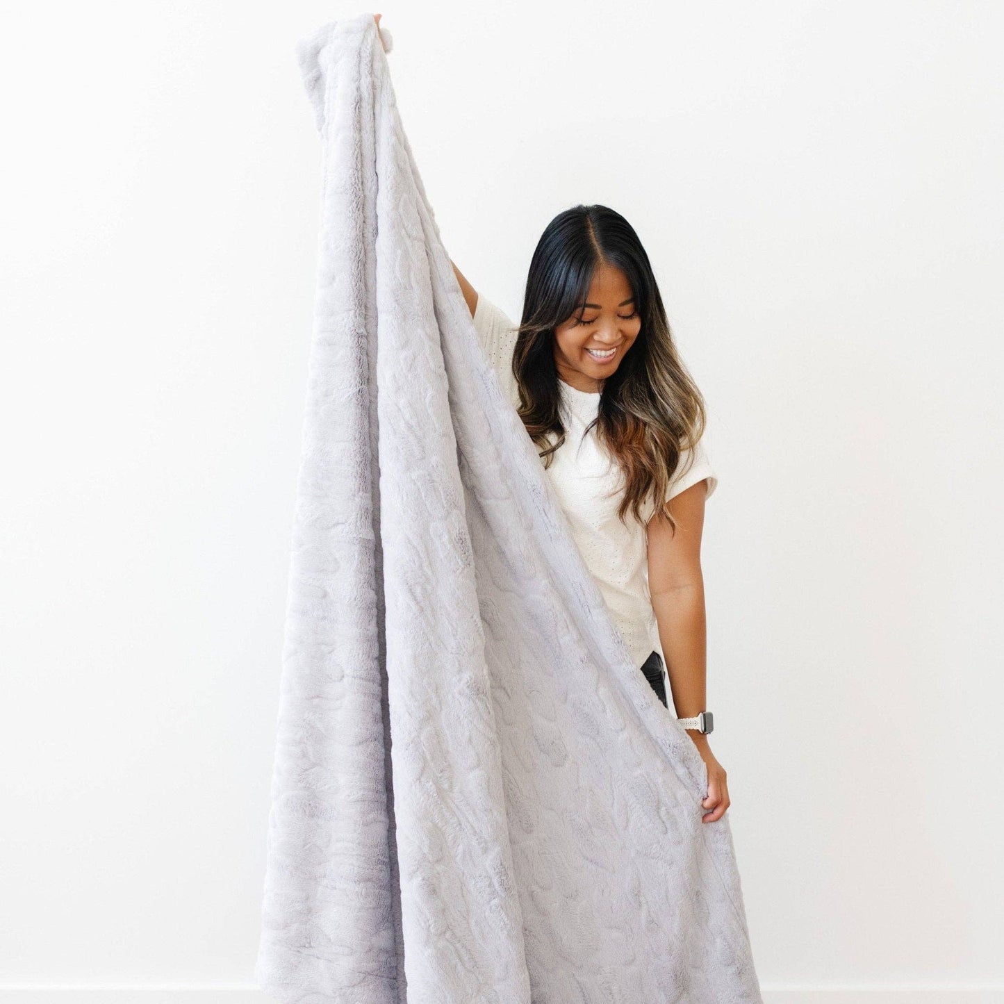 Copper Patterned Faux Fur Throw Blanket