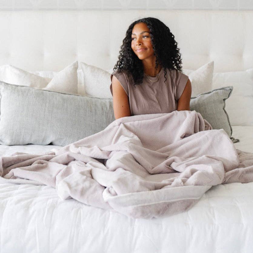 Feather XL Lush Blanket