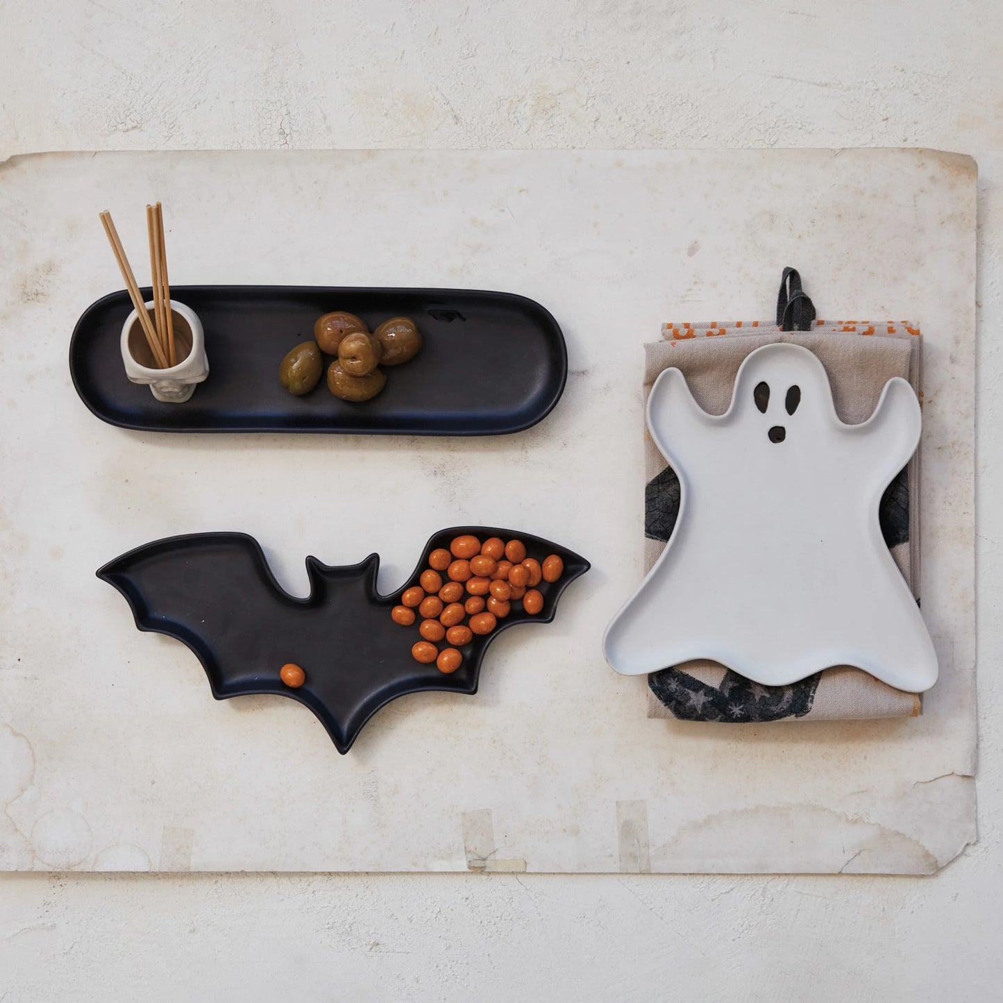 Stoneware Bat Dish