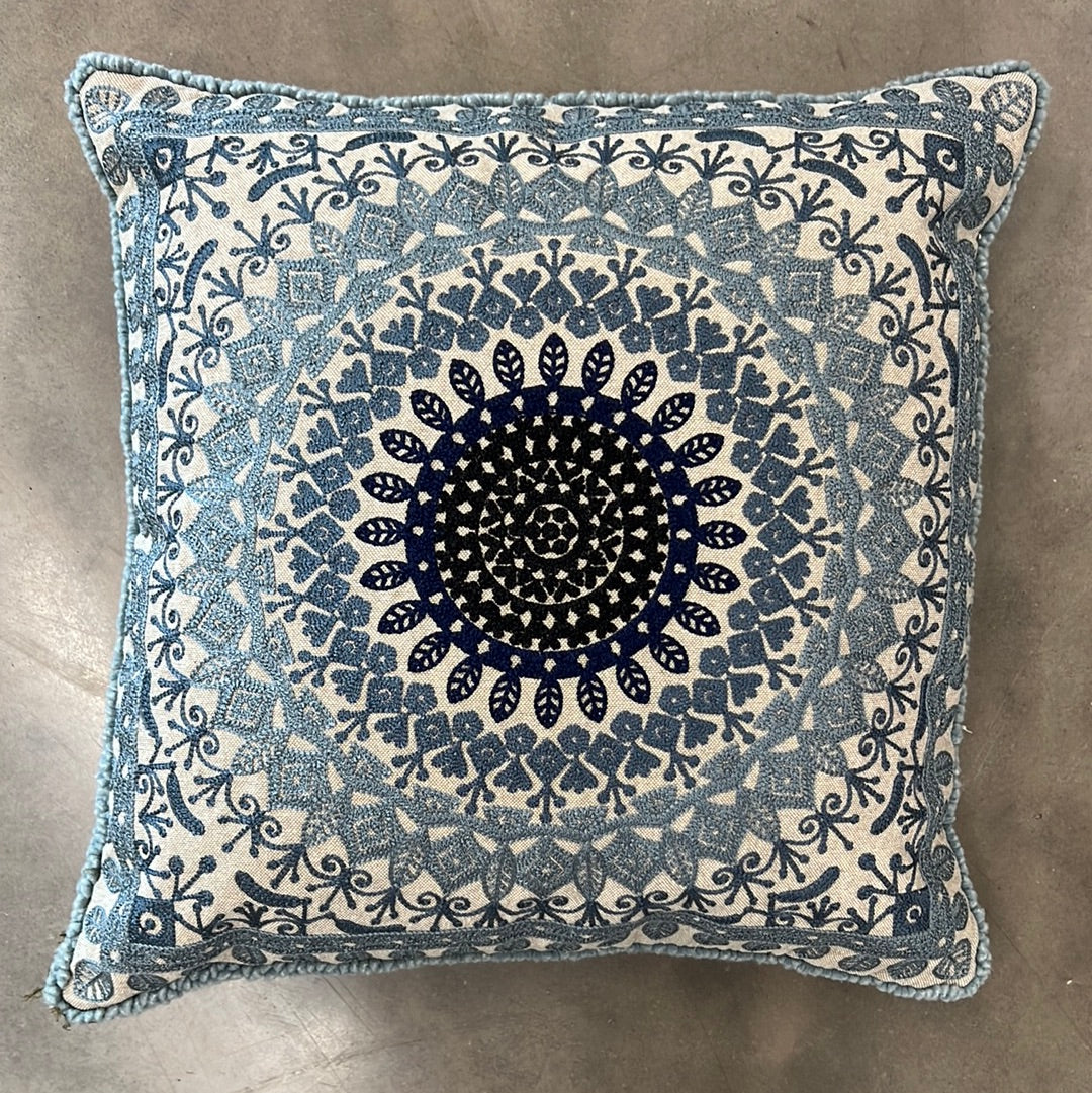 Cotton embroidered pillow w/fringe